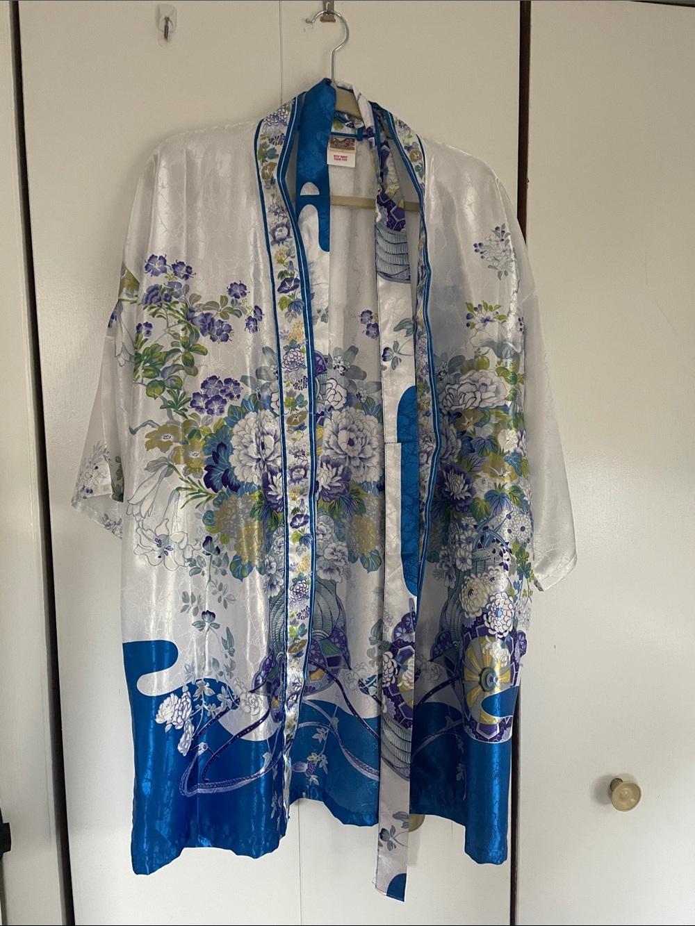 Floral Satin Kimono Robe in White and Blue